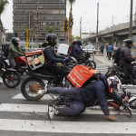 El alto precio del SOAT para motos en Perú está vinculado al mayor riesgo de accidentes y a la baja cantidad de conductores asegurados.